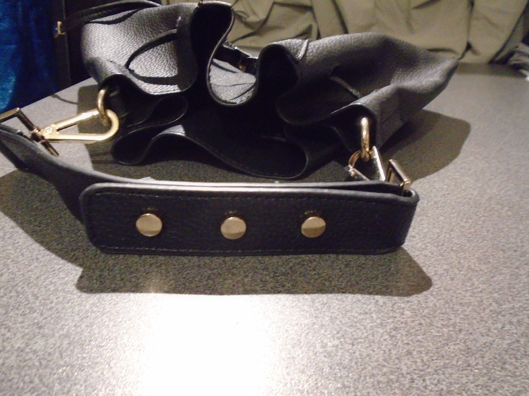 Borse da donna: Tasche / Beutel, schwarz – Usato da Zürich venduto da abraxas1291 1