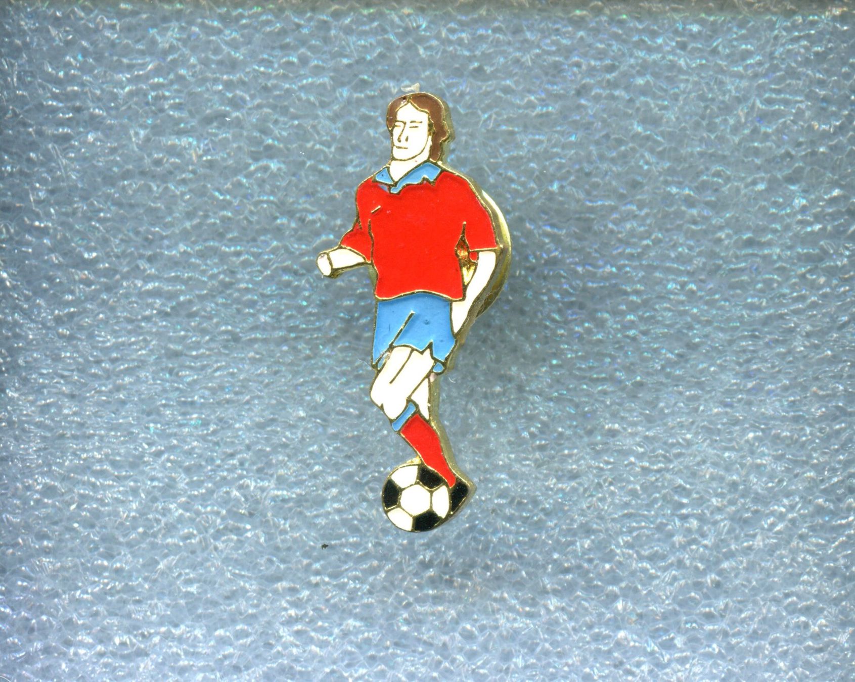 Plaketten & Abzeichen: FUSSBALLER – Gebraucht aus Winterthur von Sammleroase