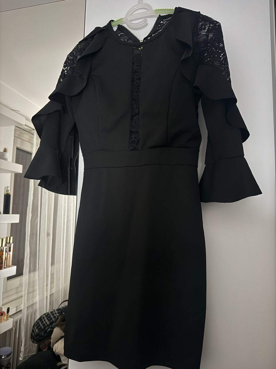 Kleider: Elegantes, schwarzes Kleid mit Spitze, Grösse 40 – Neu (gemäss Beschreibung) aus Pfäffikon ZH von Tetu.33