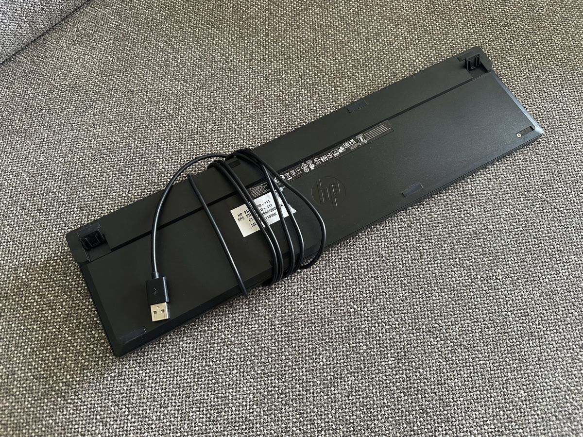 Hewlett Packard Tastiere: HP Tastatur USB Schwarz – Usato da St. Gallen venduto da kschaellibaum 1