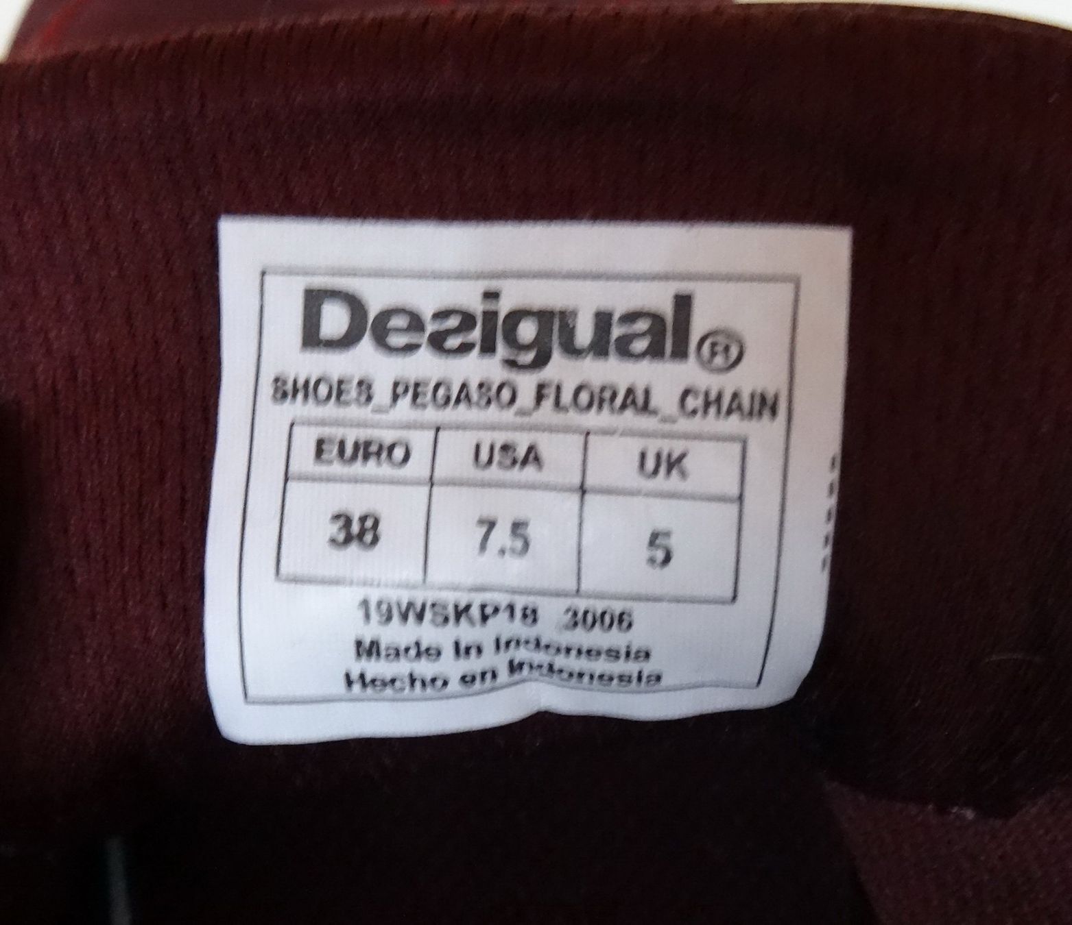 Desigual Scarpe da donna: Schuhe Desigual Gr. 38 Lila – Usato da Speicher venduto da Metoyou11 3