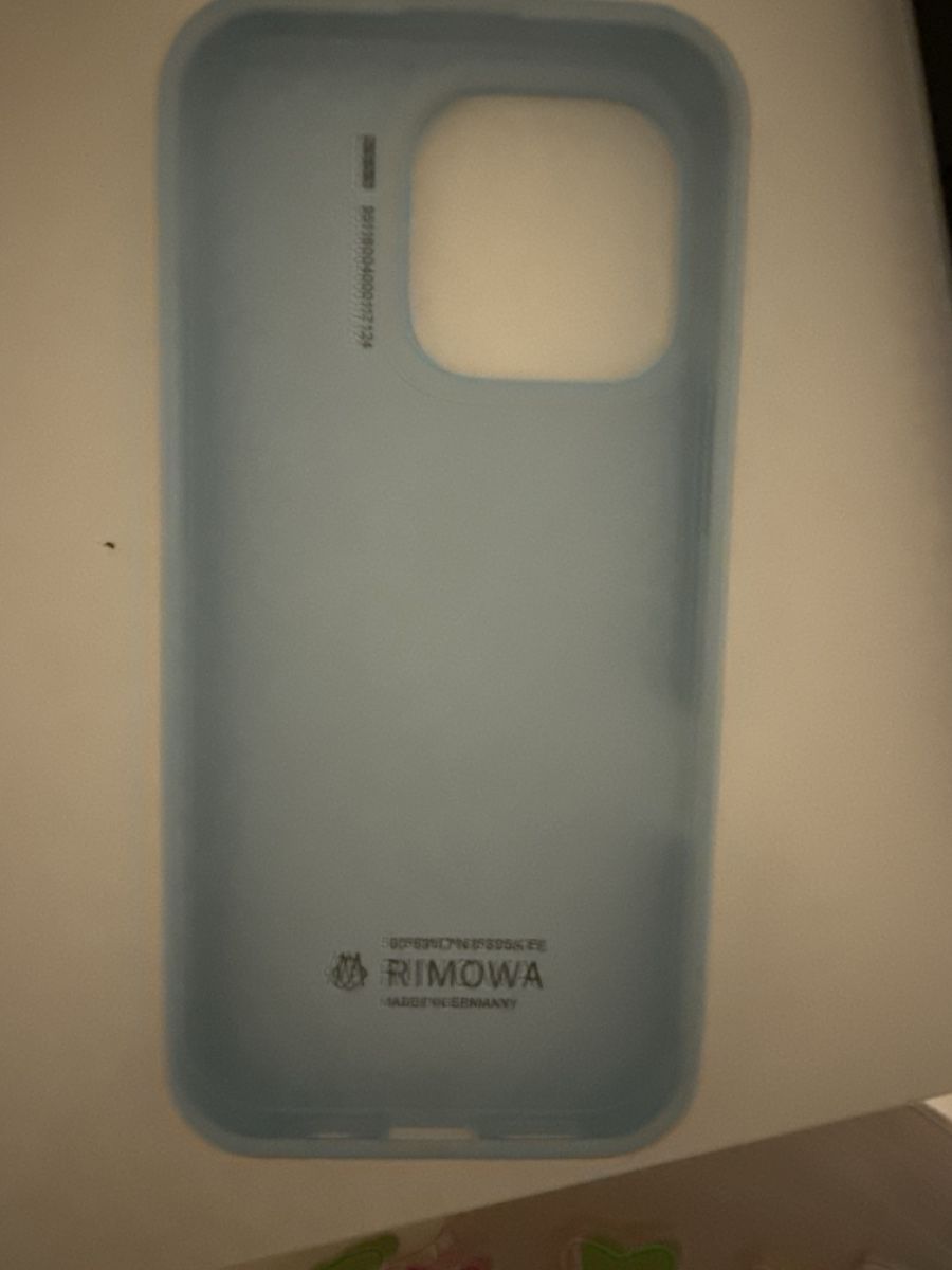 Cover & Protezioni schermo: RIMOWA iPhone 16 Pro Hülle hellblau neu – Usato da Eich venduto da jasmingrueter 1