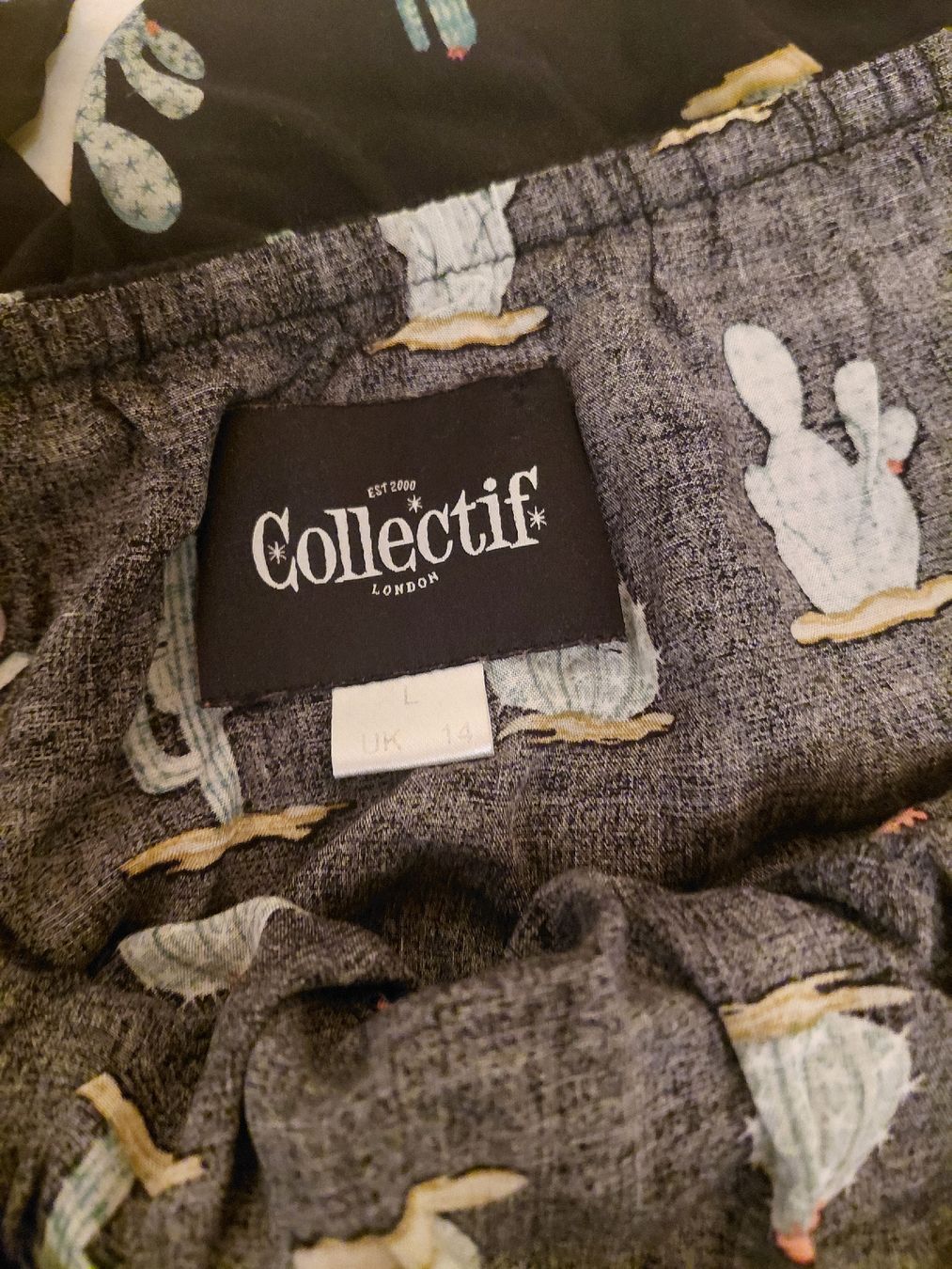 Top: Collectif Rockabilly Oberteil Grösse L  – Usato da Schaffhausen venduto da monikaD010203 2
