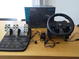 Kit Logitech G923 TRUEFORCE volant + pédales - état neuf