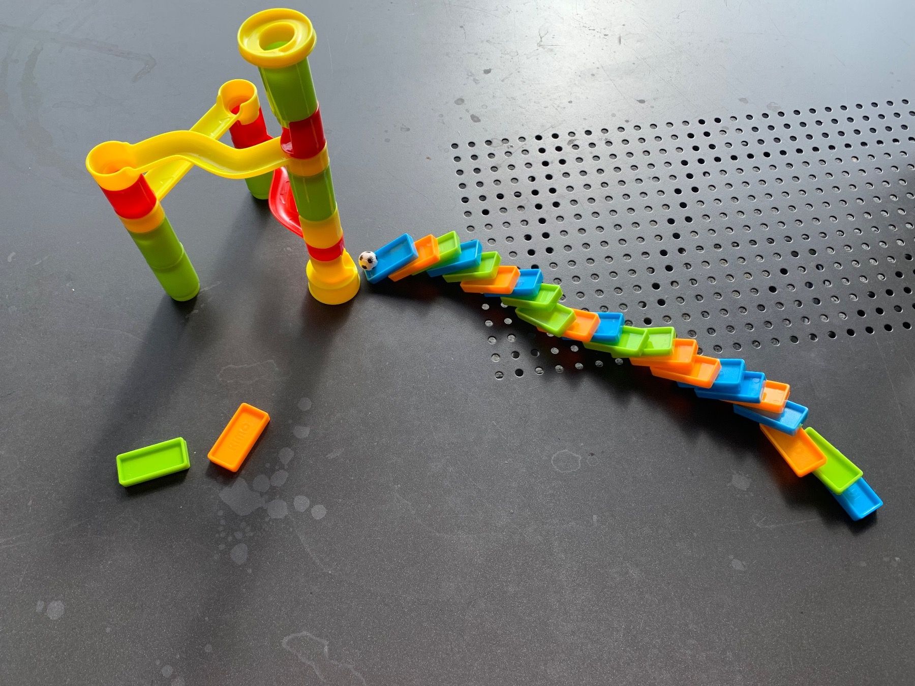 Spiele: World Domino Kugelbahn Kinder 6+ – Gebraucht aus Beromünster von msklef 5