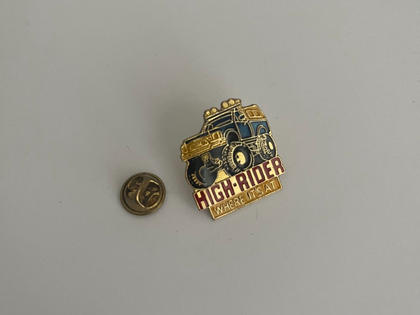 Placchette & Badge: Altes High-Rider Pin! – Usato da Dietikon venduto da sch_w2tw