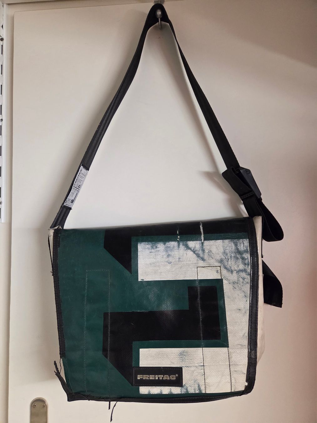 Freitag Borse: Freitag Tasche mit Charakter – Usato da Wallisellen venduto da Minco 1