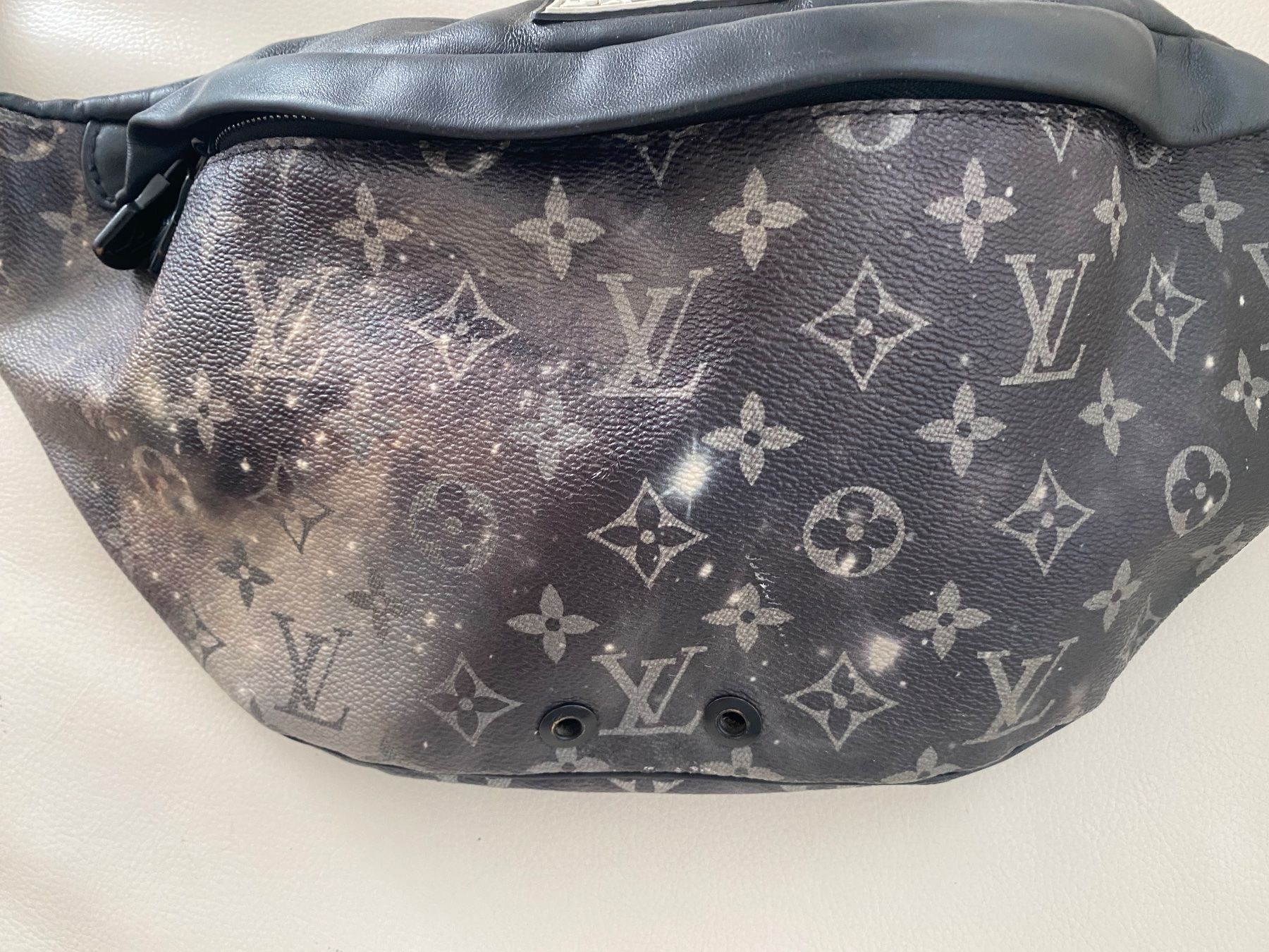Louis Vuitton Sacs: EYECATCHER - LOUIS VUITTON Bumbag Monogram Galaxy – Neuf (Voir description) à Winkel par ferrari2022 3