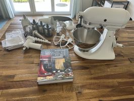 KitchenAid Artisan mit viel Zubehör