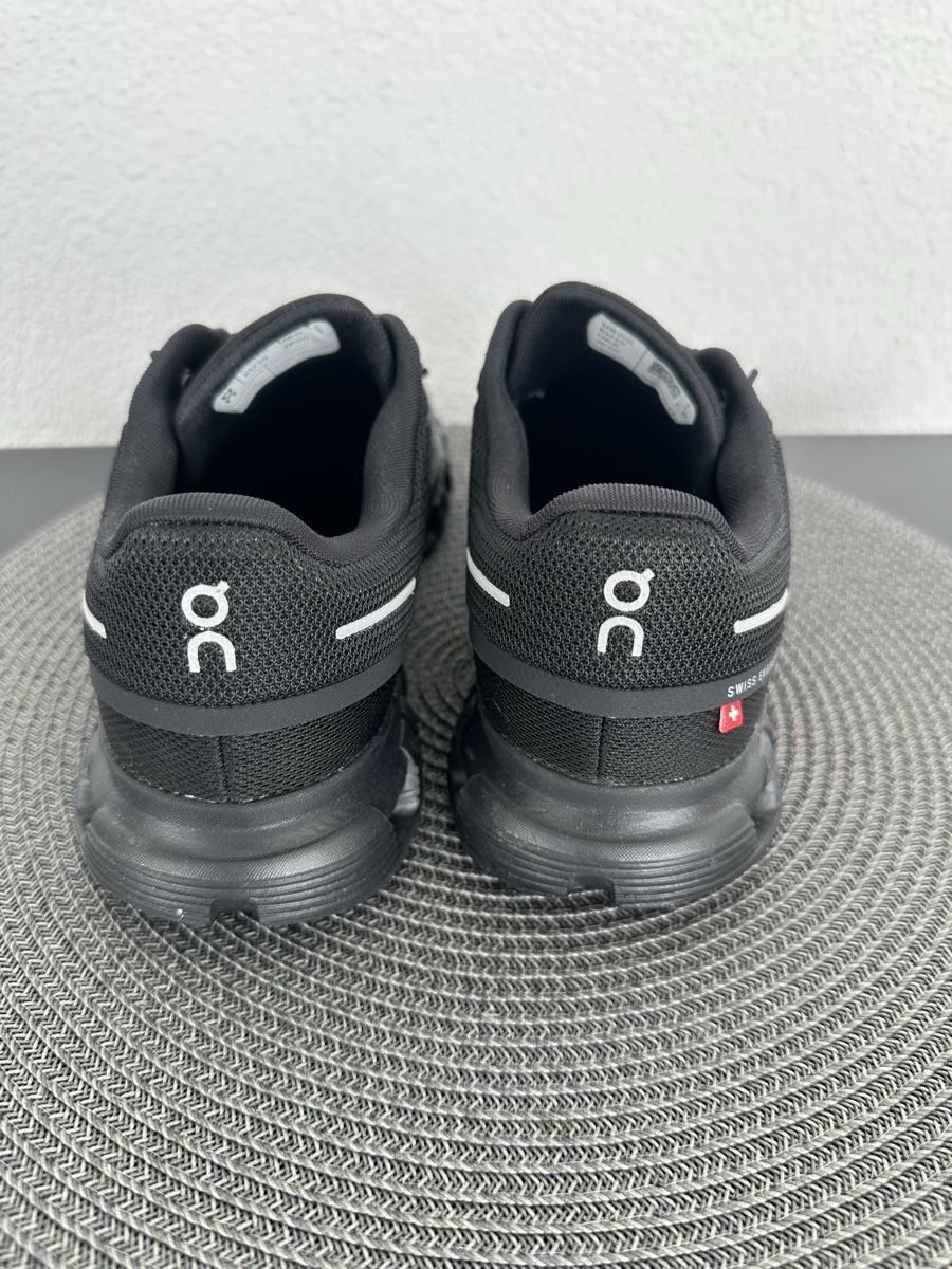 On Damenschuhe: ON Schuhe – Neu und originalverpackt aus Winterthur von su_4assd 2