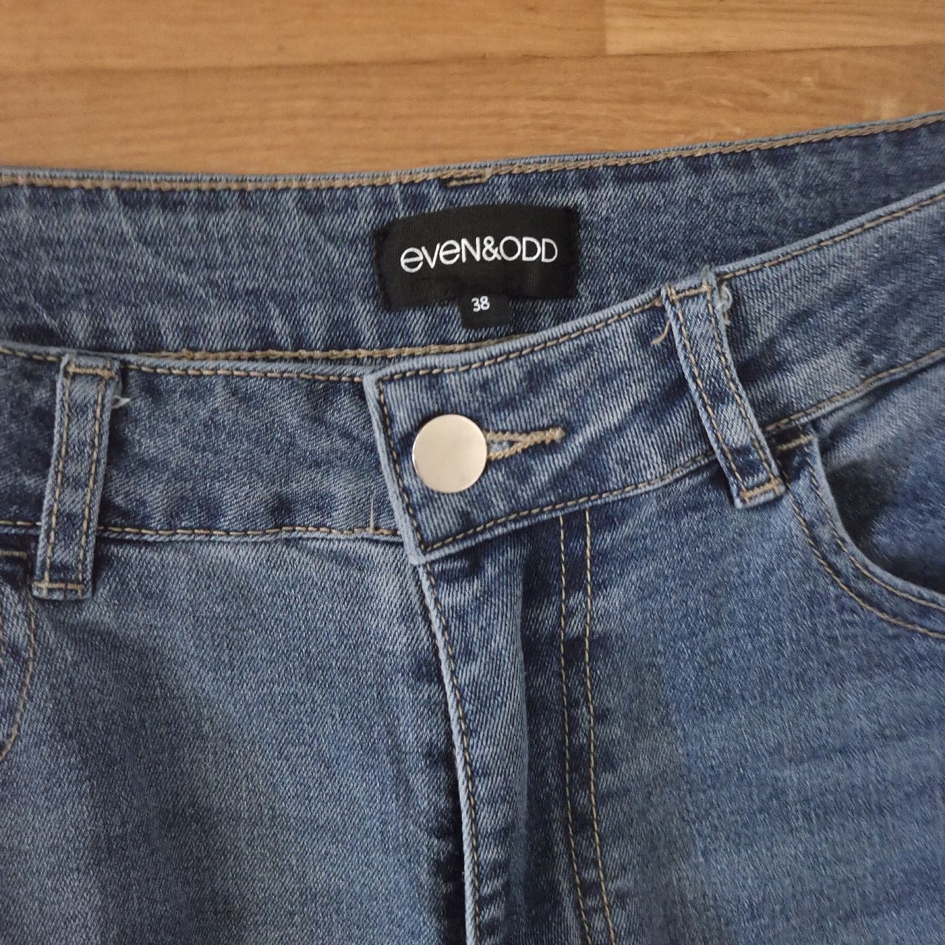 Jeans: Y2K Style Even&Odd Wide Leg Jeans Blau – Usato da Winterthur venduto da Ele_Ele18 1