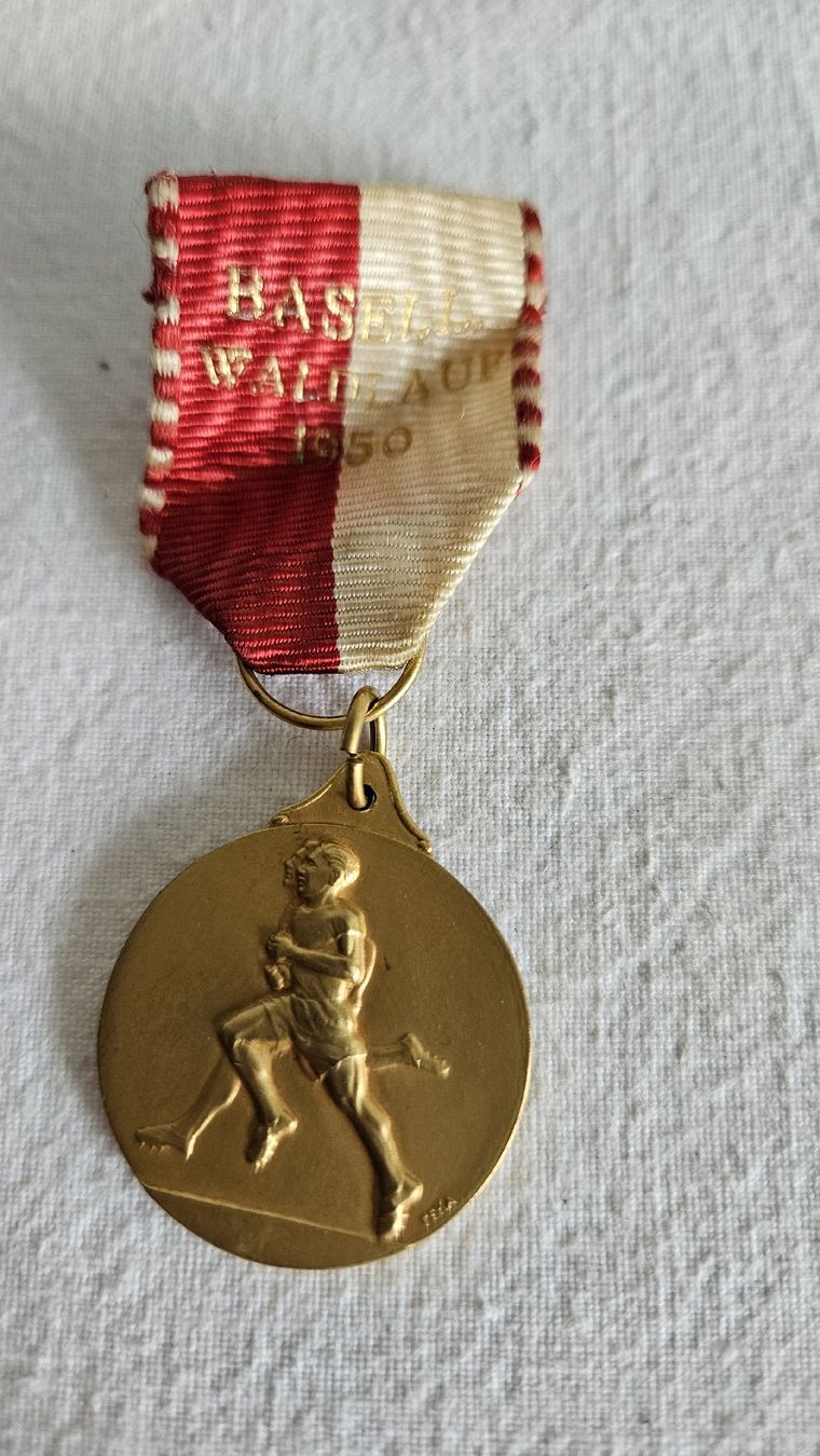 Medaglie: Antikes Basler Waldlauf 1950 Medaille – Usato da Ettingen venduto da samiba
