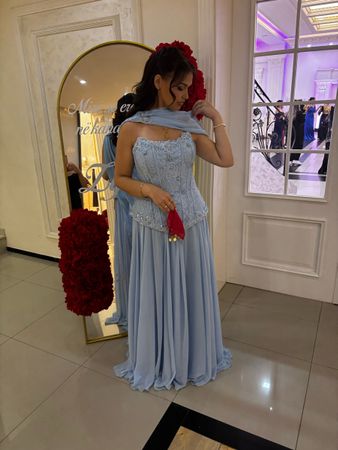 Babyblaues Abendkleid 