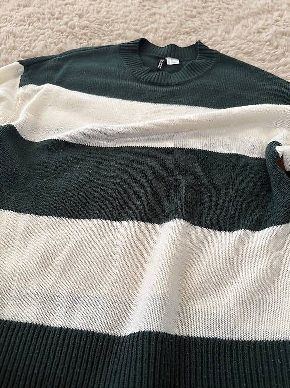 Pullover & Sweatshirts: Gestreifter Pullover  – Gebraucht aus Zwingen von KatjaM 2