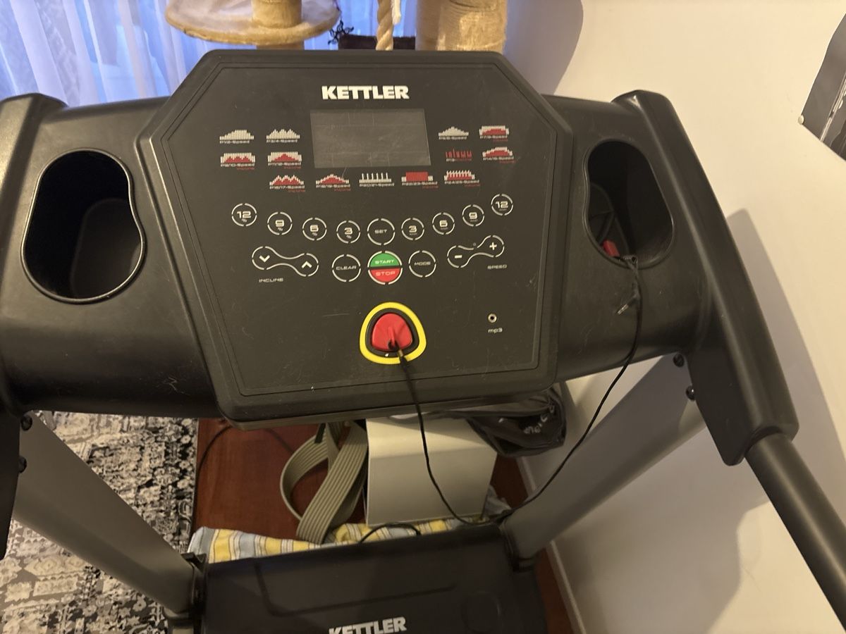 Kettler Vélos d'appartement: Kettler Laufband – D'occasion à Buchs ZH par MurielPluessBuchs