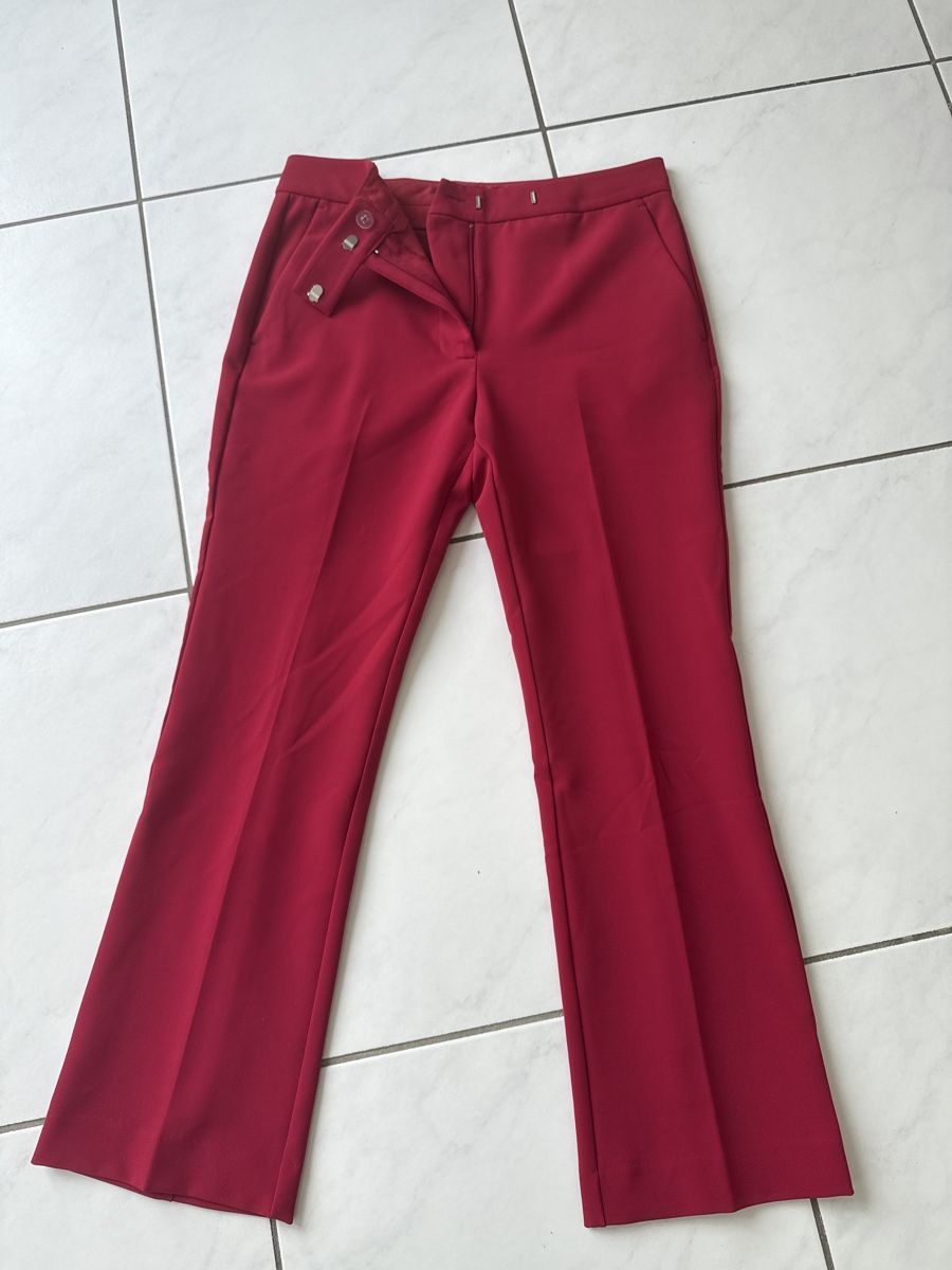 Pantaloni: Hosen rot Gr 34 – Usato da Zell ZH venduto da Guffos