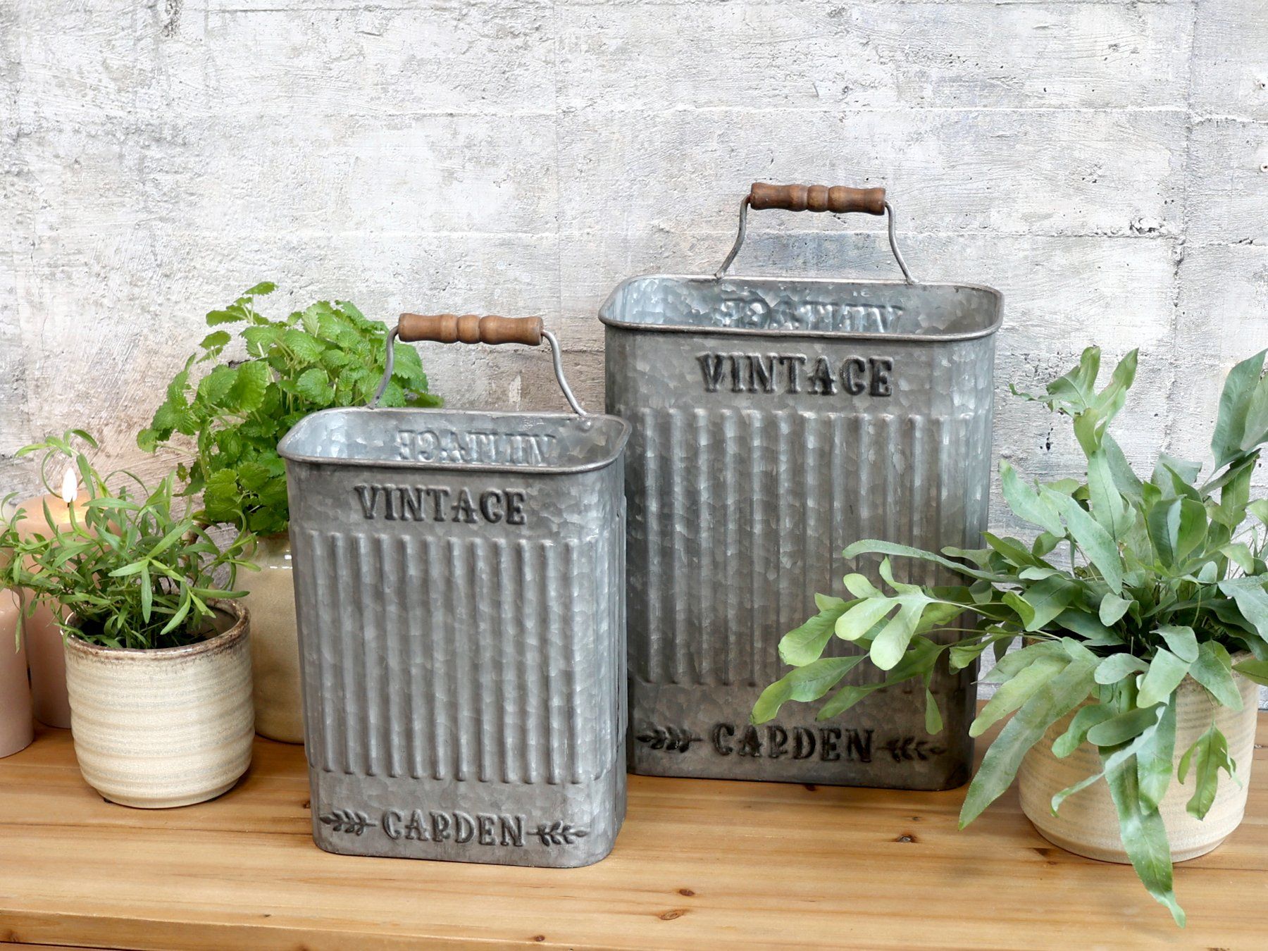 Alle Dekorationen: Ein kleiner & ein grosser Halter "Vintage Garden" – Neu und originalverpackt aus Innertkirchen von Glatthard-Interior