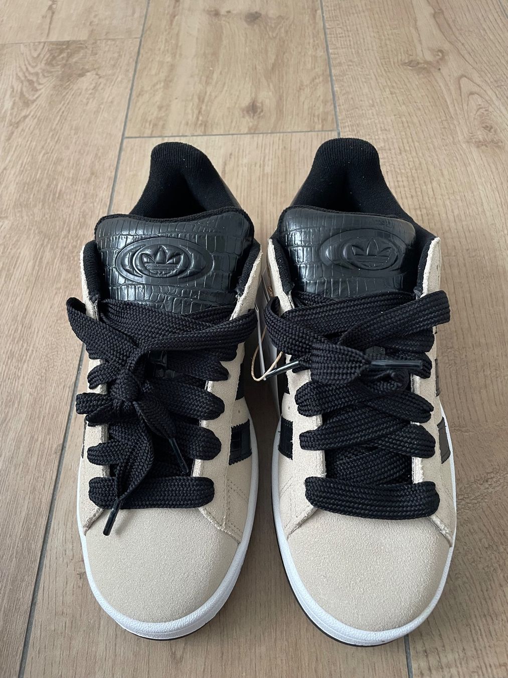 Adidas Scarpe da uomo: Adidas Campus Gr. 40 2/3 NEU – Nuovo e nell'imballaggio originale da Waltenschwil venduto da hansnine 1