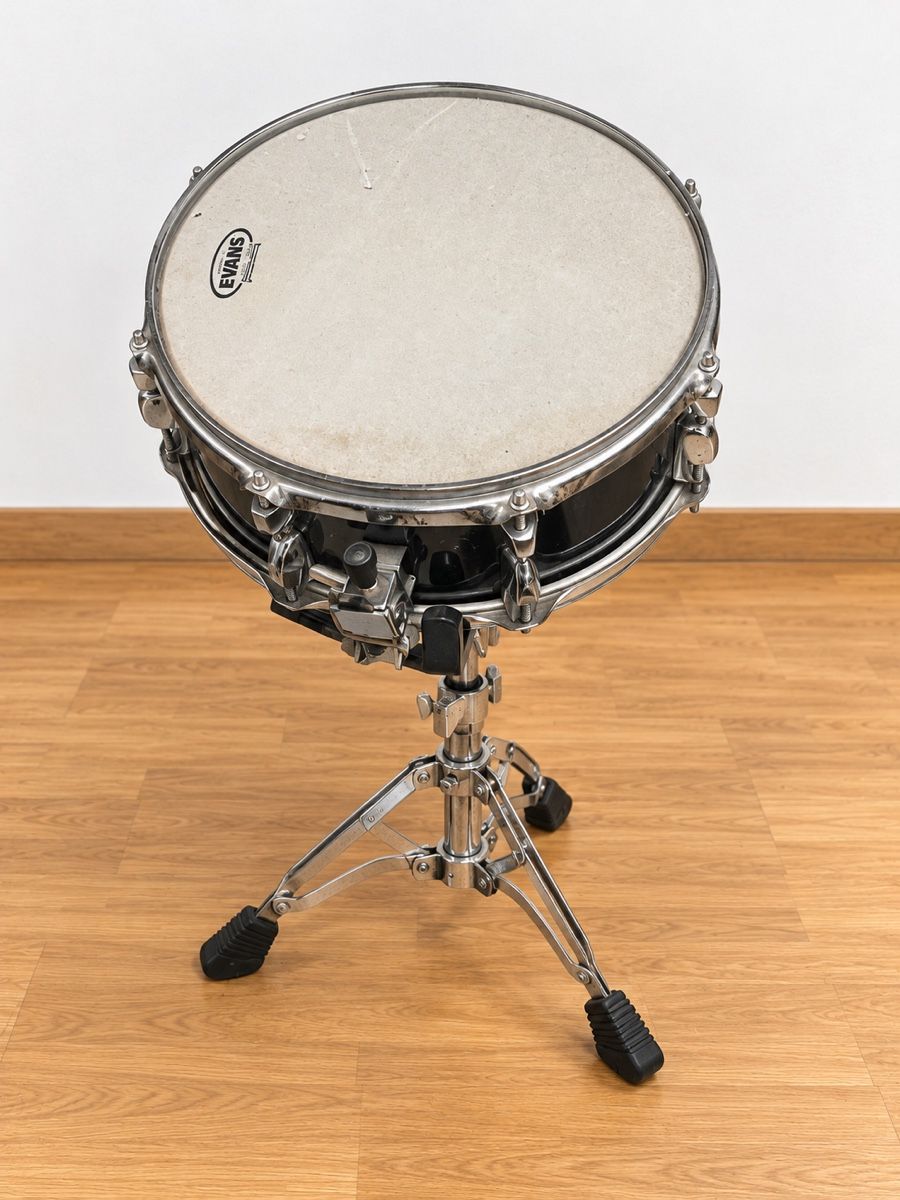 Yamaha Strumenti musicali: Yamaha Stage Custom mit Becken, Hardware und Hocker – Usato da Buchrain venduto da Lama6 5