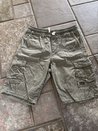 Khaki-Hose / Shorts, H&M, Grösse 164, super Zustand