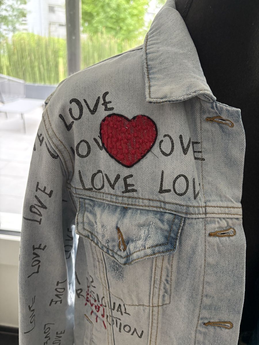Desigual Jacken: Desigual Jeans Jacke – Gebraucht aus Steinhausen von Alphorn65 1