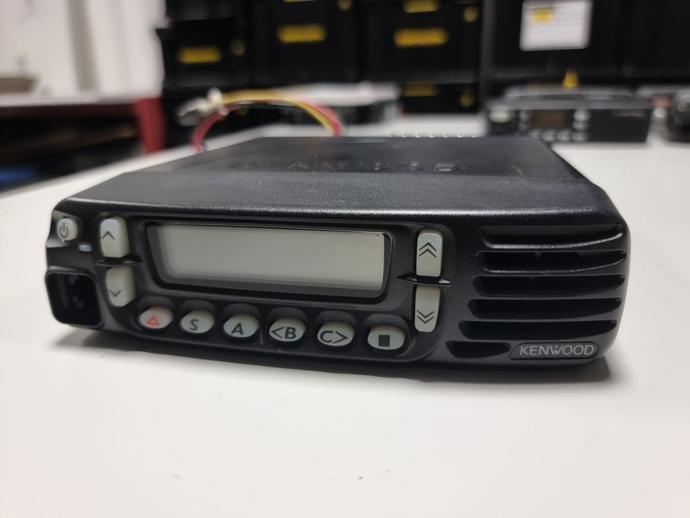 Kenwood TK7180 VHF FM TRX Demogerät (Gerät 2) Kaufen auf Ricardo