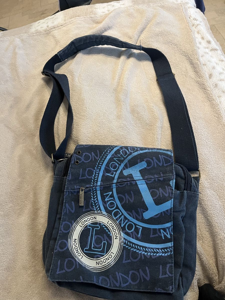 Taschen: London Tasche – Neu (gemäss Beschreibung) aus Hägglingen von h.hub