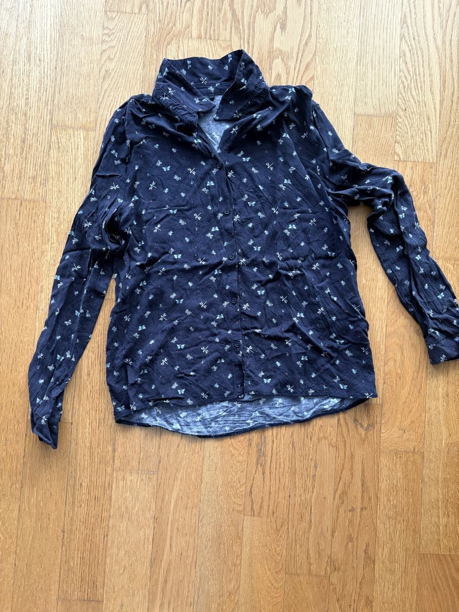 Camicette, T-shirt & Top: Schicke Bluse, Mädchen Gr. 146 / 152 – Usato da Beromünster venduto da msklef 4