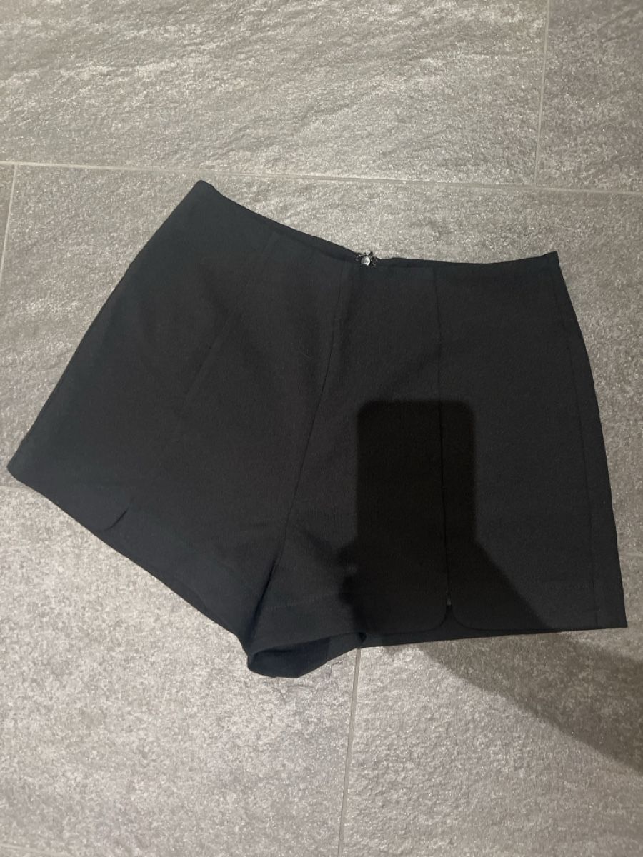 Pantaloni: schwarze Hose von Forever 21, Grösse M – Usato da Schübelbach venduto da 18sunshine