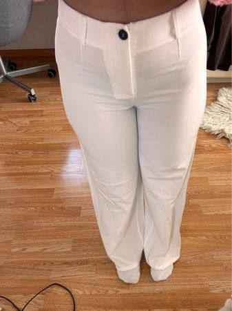 Weisse Sommerhose, Grösse 36, Wide Leg, Top Zustand!