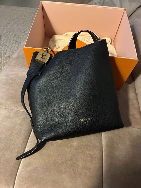 Louis Vuitton Taschen für Damen: Louis Vuitton Key Hobo PM – Neu (gemäss Beschreibung) aus Oberwil BL von Tince27 1