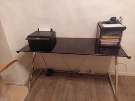 Schreibtisch Glasplatte schwarz, modernes Design, Chromstahl