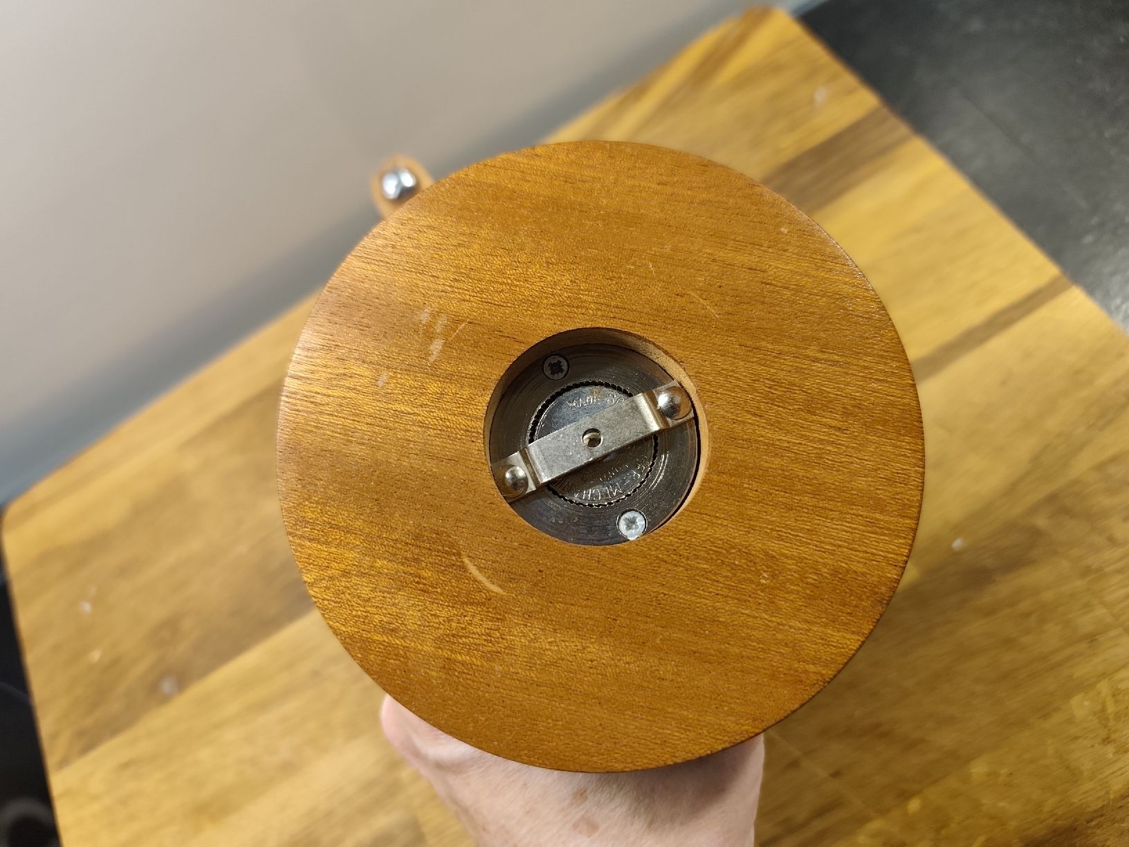 Elettrodomestici da cucina: Pfeffermühle Holz Vintage Schweiz – Usato da Meinisberg venduto da Destiny1972 2