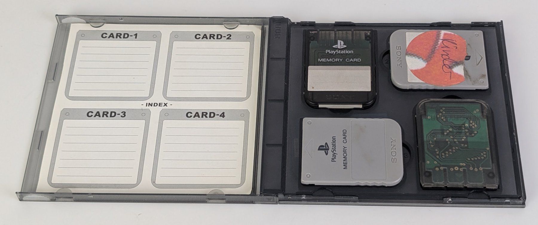 Sony Giochi: Memory Card inkl. Case für Playstation, PS1 – Usato da Zürich venduto da axolottchen 4