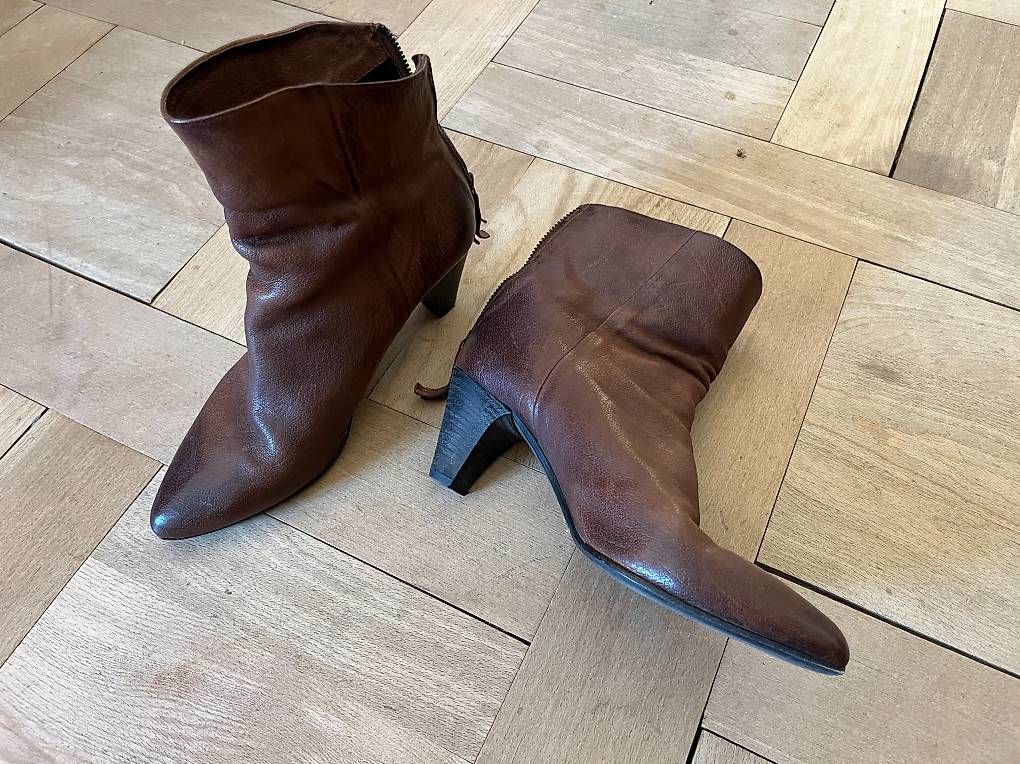 Damenschuhe: HALMANERA Stiefelette Echtleder Gr. 40 – Gebraucht aus Zürich von its-love