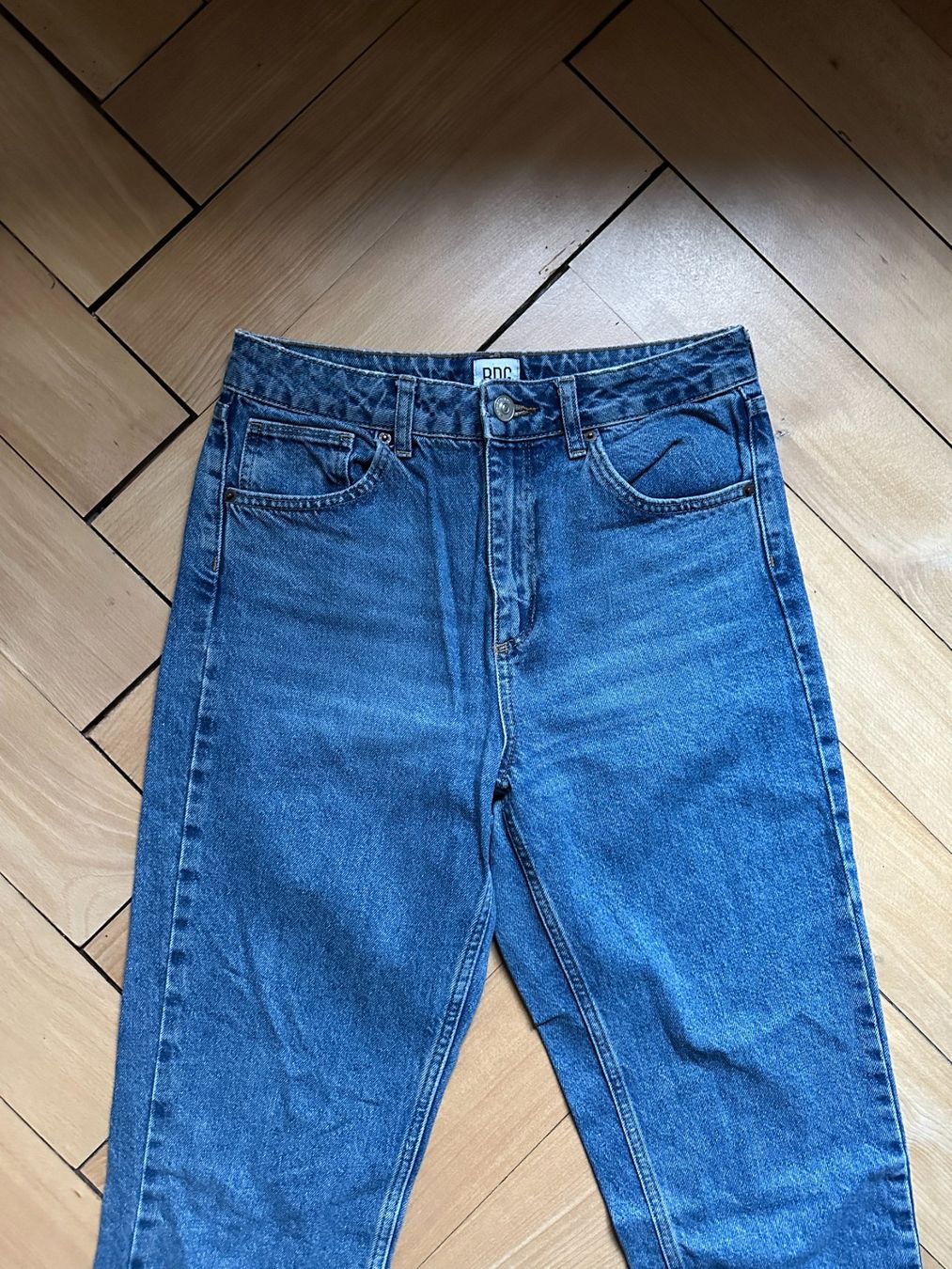 Urban Outfitters Jeans: BDG - Mom Jeans blau W29 L32 – Gebraucht aus Zürich von Diazaio 1