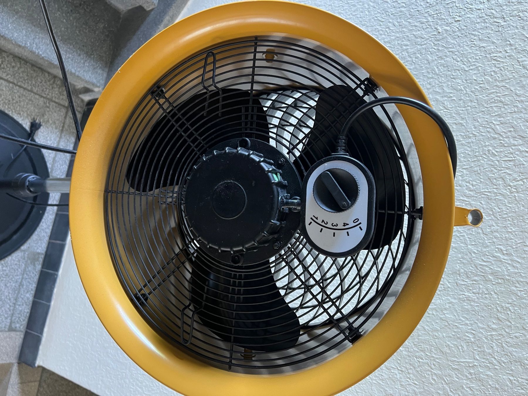 Ventilatori: Ventilateur Caterpillar – Usato da Biel/Bienne venduto da val_m5my 1