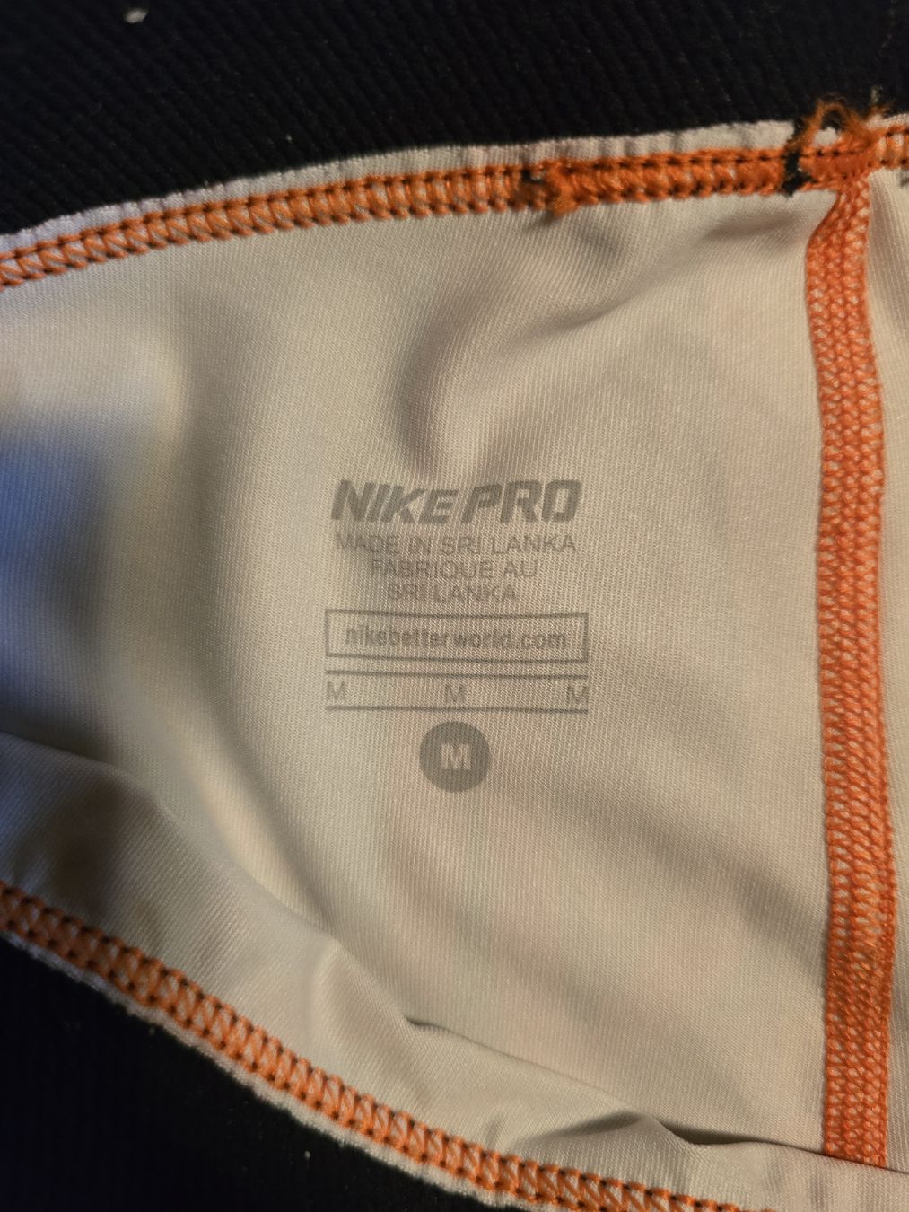 Nike Pantaloni: Nike Pro Sport Capri Hose 3/4 – Usato da Horgenberg venduto da fus_csf7 2