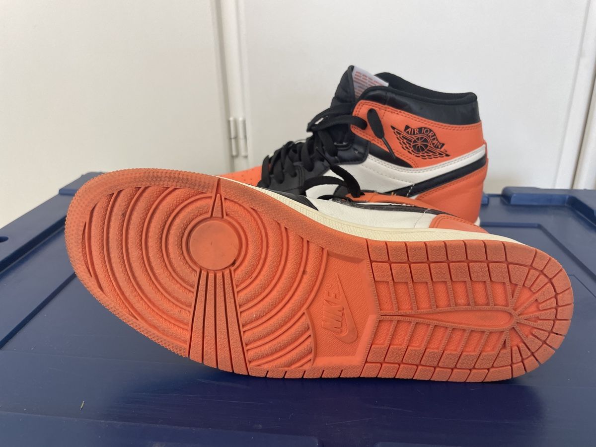 Jordan Scarpe per ragazzi: Air Jordan - Taglia 39 - Arancioni – Usato da Cagiallo venduto da Misschiacci- 2