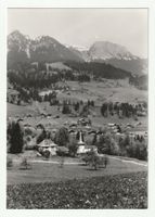 Postkarte / Photo Kirche mit Dorfansicht v. Därstetten Bern