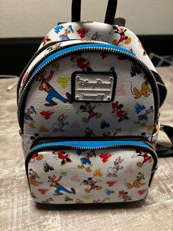 Loungefly Disney Rucksack Mickey und seine Freunde