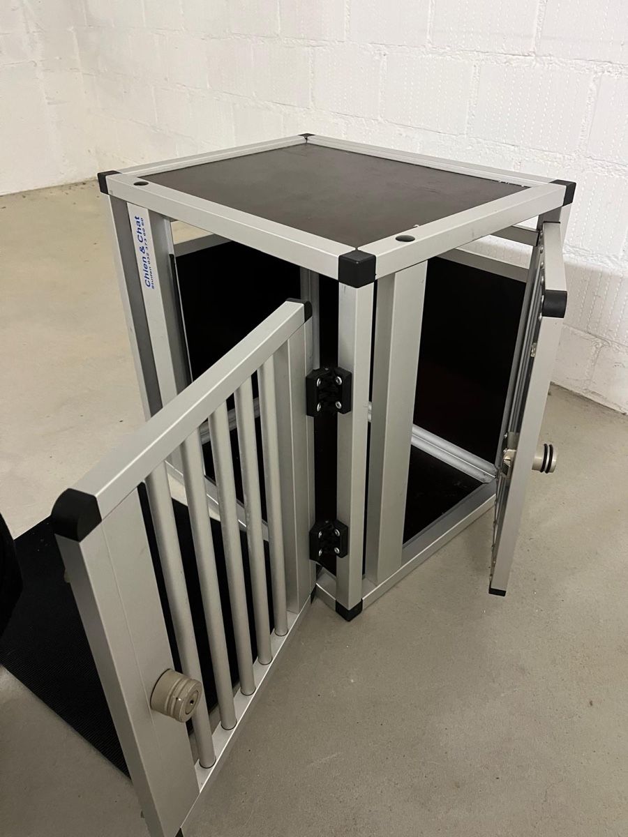 Cages, transport & sécurité: Hundebox – D'occasion à hagneck par SurvivalDog 1