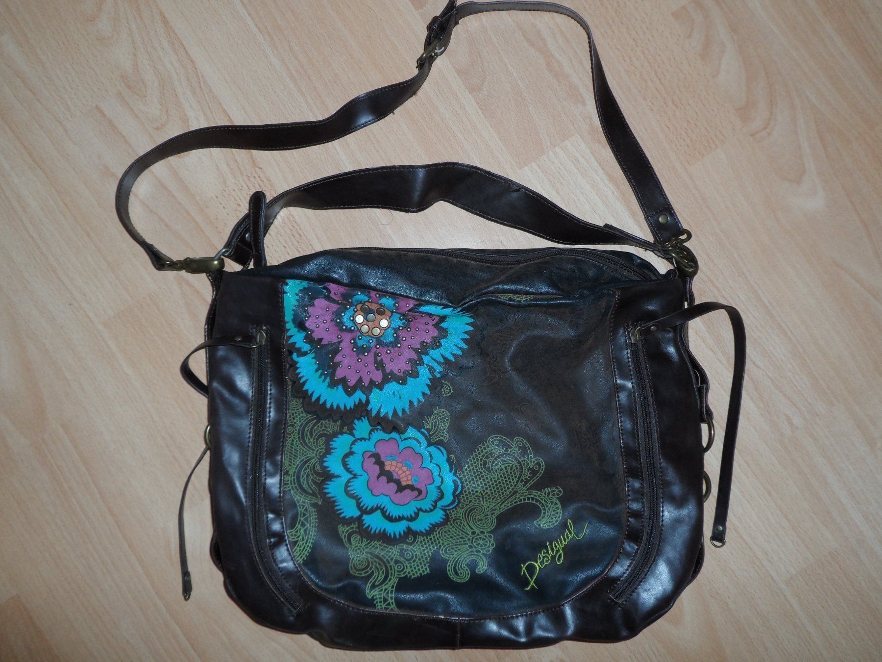 Desigual Borse da donna: *** Desigual Tasche  *** – Usato da Therwil venduto da Hcd1919 1