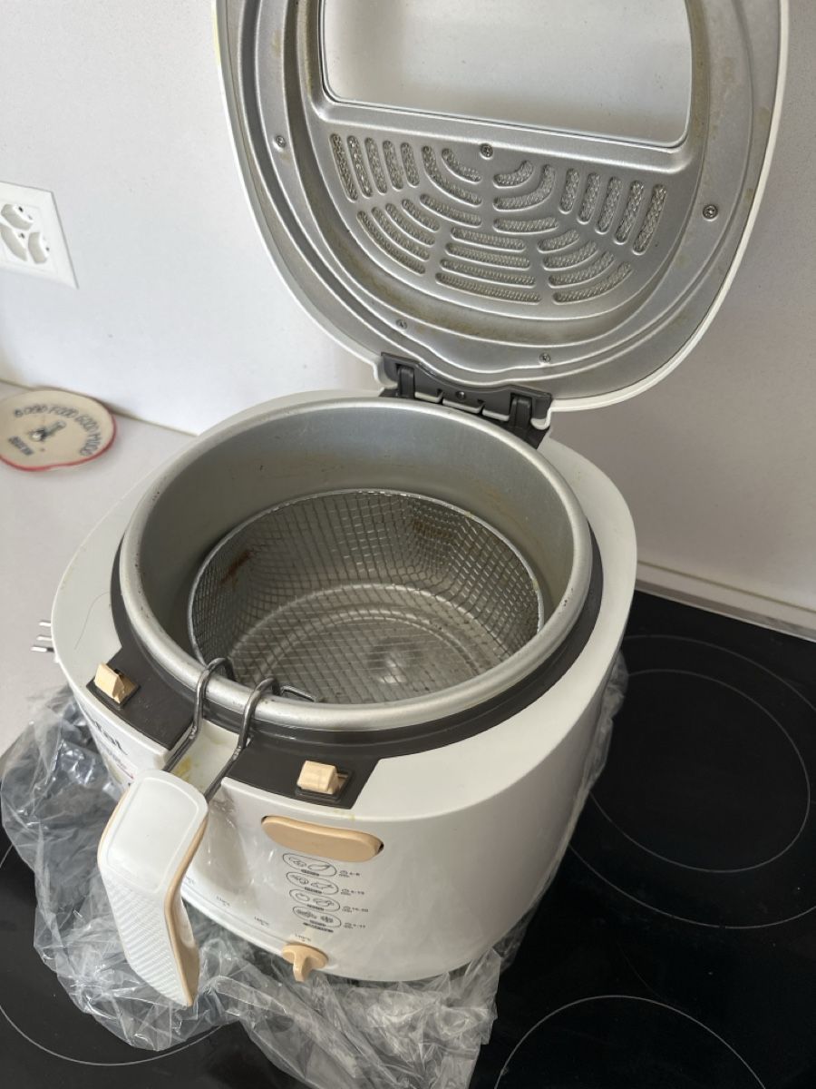 Tefal Elettrodomestici da cucina: Friteuse cocoon uno tefal – Usato da Genève venduto da tng_drq8 1