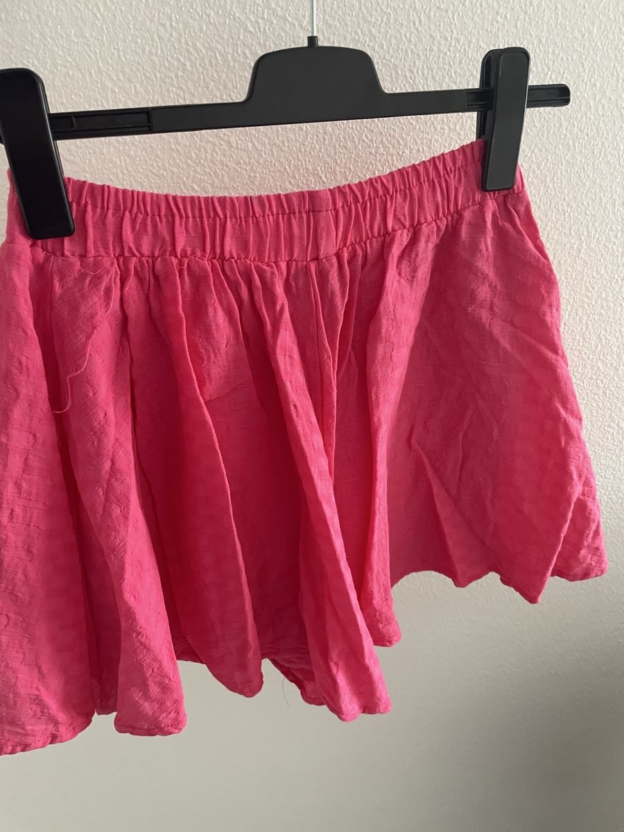 Kleiderpakete: Sommer Set Pink Grösse S/MShorts & Bluse – Gebraucht aus Münchenstein von nel_57mj 5