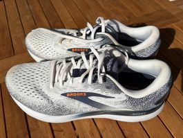 Wie neu: Brooks Ghost Herrenschuhe, Sportschuhe, Grösse 46.5