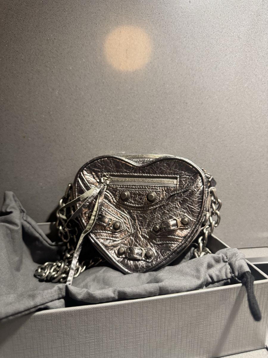 Balenciaga Taschen für Damen: Balenciaga  – Neu und originalverpackt aus cadempino von fio_cbt9