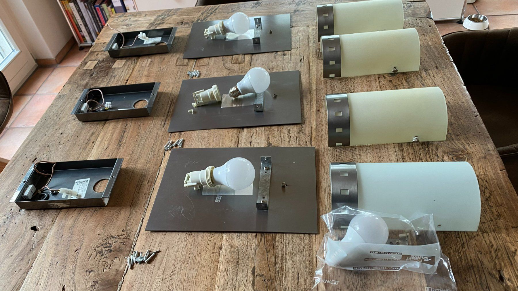 Lampen: Fünf LED Wandlampen Celtic Style – Gebraucht aus Bassersdorf von ABBSULZER 3