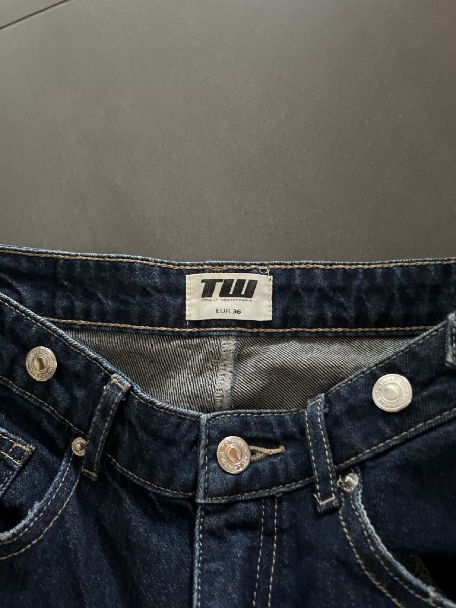 Tally Weijl Jeans: Jeans Damen Dunkelblau Grösse 36 – Nuovo (secondo la descrizione) da Sigriswil venduto da Krugle83 2