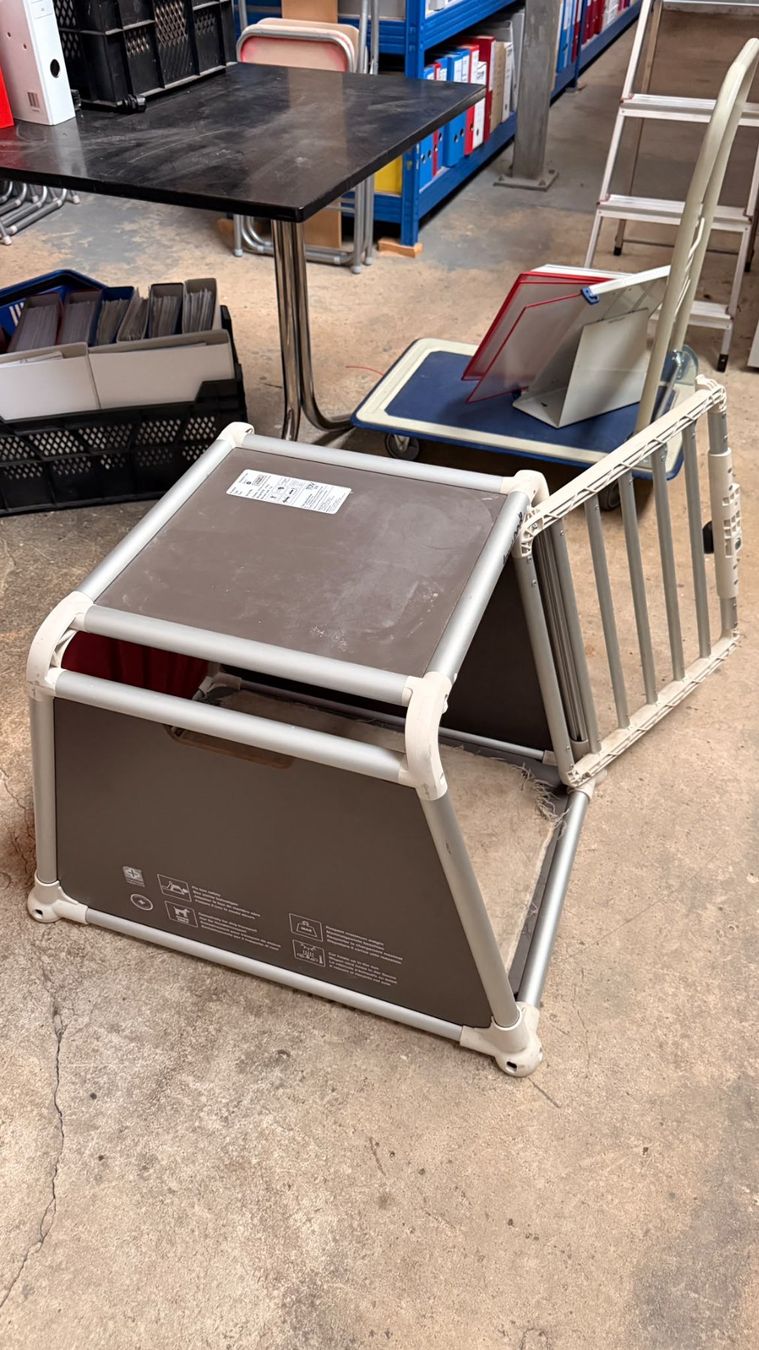 4pets Gabbie, trasporto & Sicurezza: Hundebox 4pets zu verkaufen – Usato da Wädenswil venduto da Seanwest